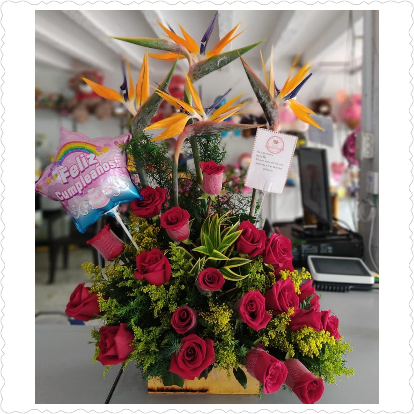 Rosas, Aves del paraíso Cali